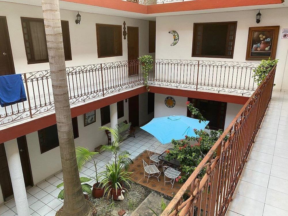 Hotel Santa Lucia Mérida Extérieur photo